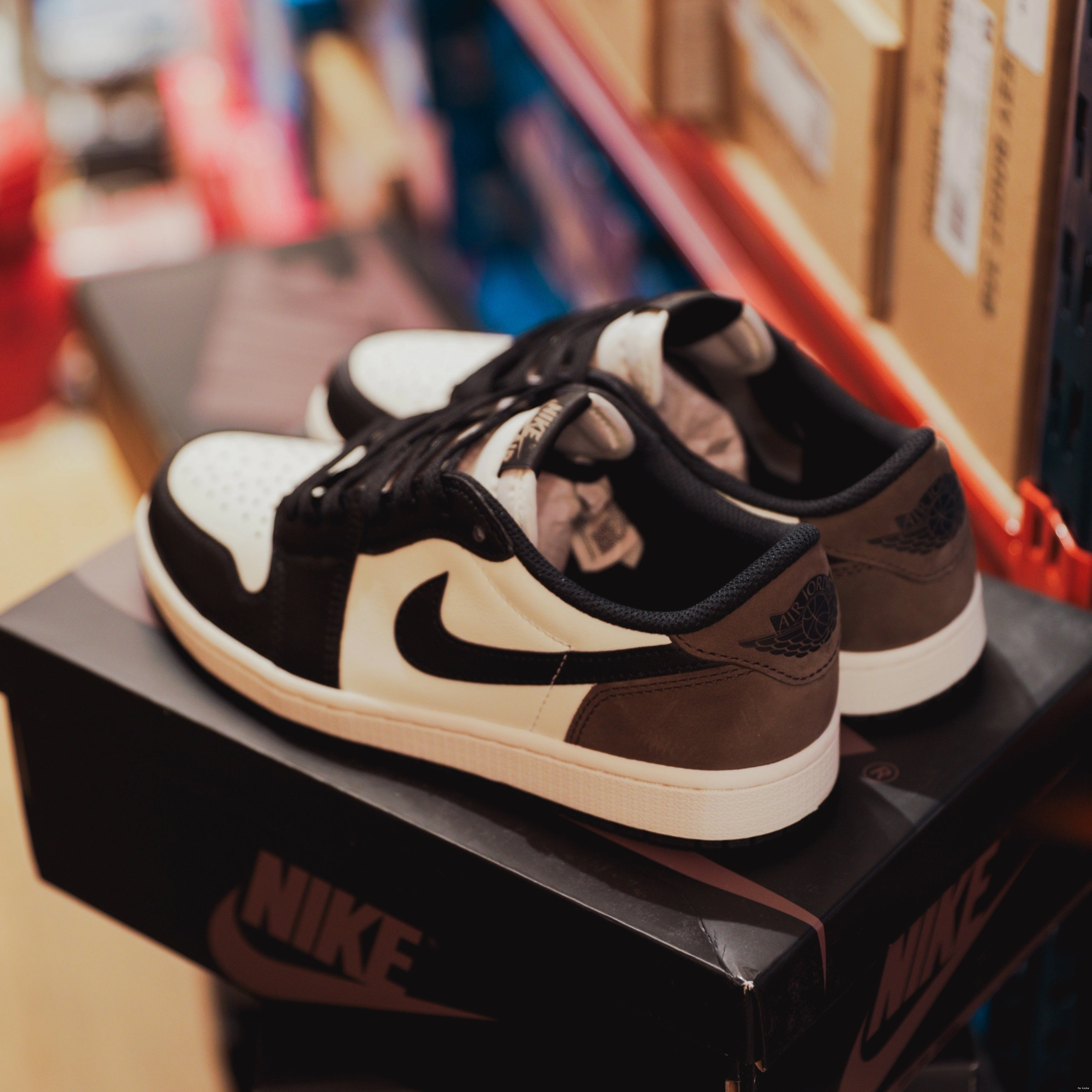 Mocha OG Jordan Retro Low 1 0820